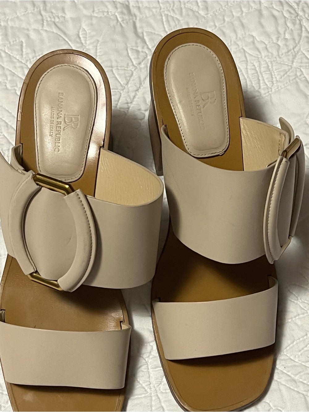 Banana Republic Beige Leather Buckle Slide Mules